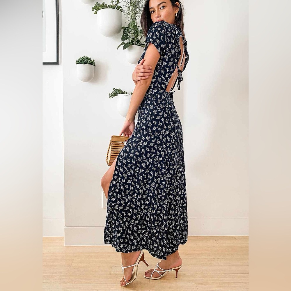 Lulus New Desires Navy Blue Floral Print Backless Maxi Dress Size Large - Picture 2 of 8